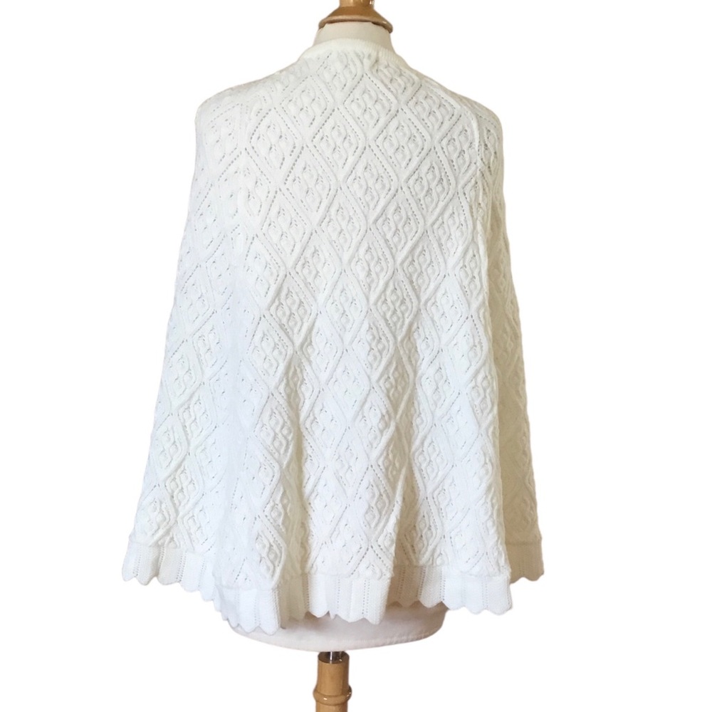 Vintage 60’s Textured Acrylic Sweater Cape Poncho - Picture 2 of 10